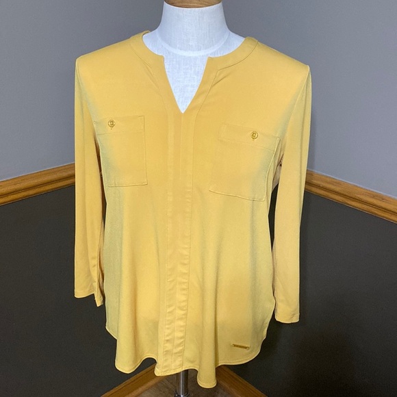 Ellen Tracy gold v neck 3/4 sleeve blouse size medium - Picture 1 of 9